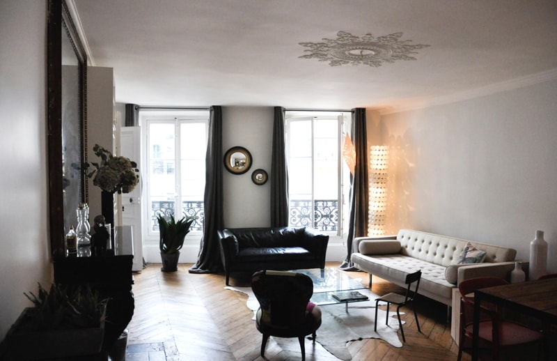 Travaux d'aménagement d'un salon dans un appartement parisien