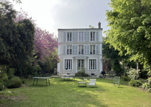 maison de maitre | HUGGY maison de maitre