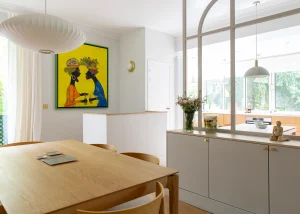 | HUGGY salle à manger avec verrière
